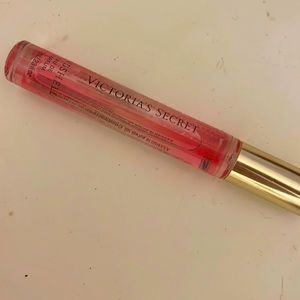 Victoria’s Secret Bombshell rollerball perfume
